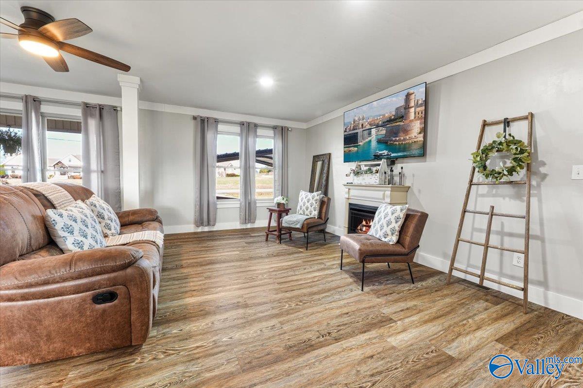 Union Grove, Alabama 35175, United States, 3 Bedrooms Bedrooms, ,2 BathroomsBathrooms,Residential,Active,252125