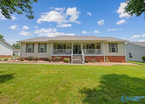 Homes For Sale - 710 Solitude Avenue<br/> Marshall County, Albertville, AL 35950