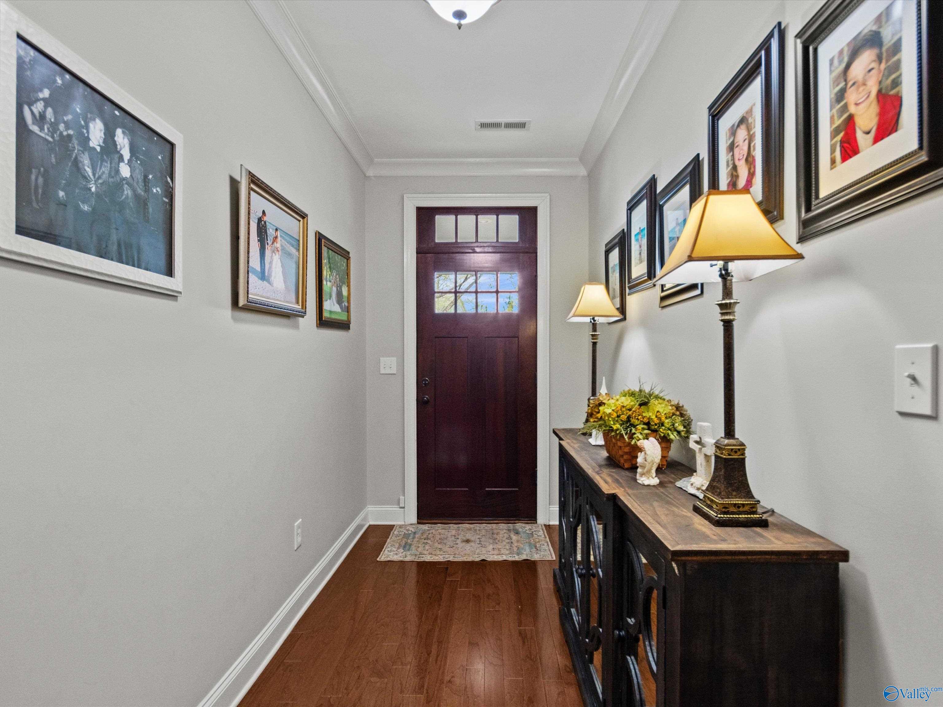 8553 Bellewood Lane NW