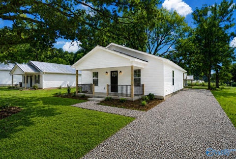 Homes For Sale - 1504 Central Avenue<br/> Gadsden, AL 35904