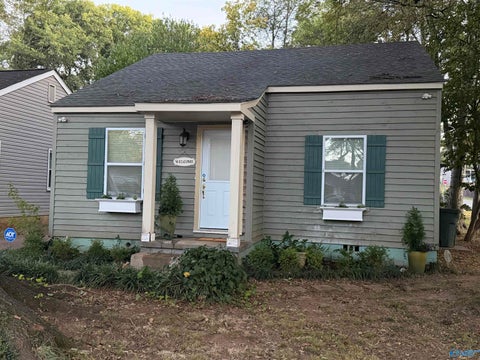 Homes For Sale - 1102 Stevens Avenue<br/> Huntsville, AL 35801