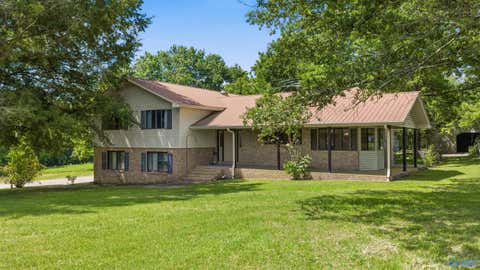 Homes For Sale - 9479 Burton Drive<br/> Henagar, AL 35978