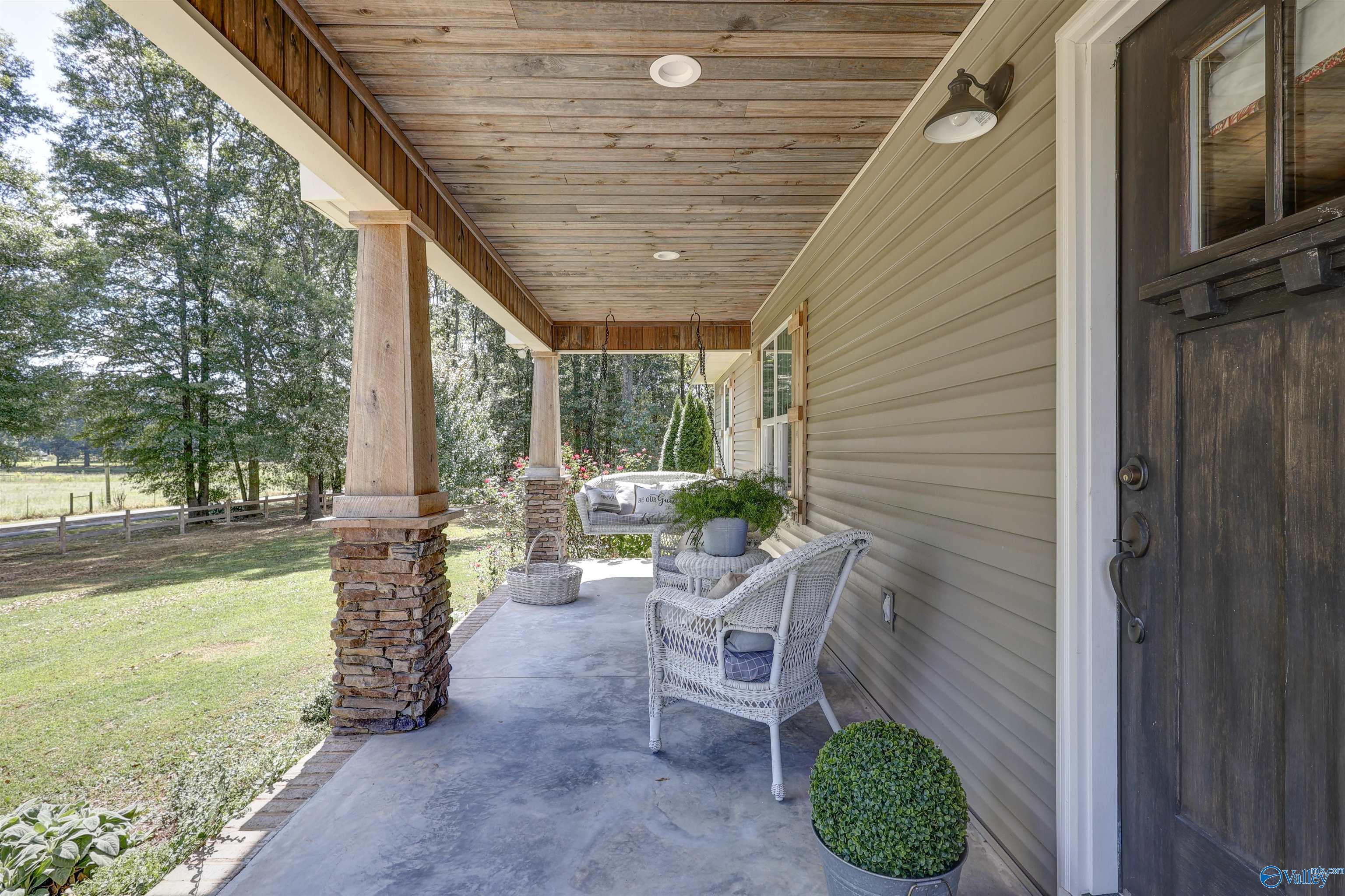 2407 Oak Drive, Boaz, Alabama image 8