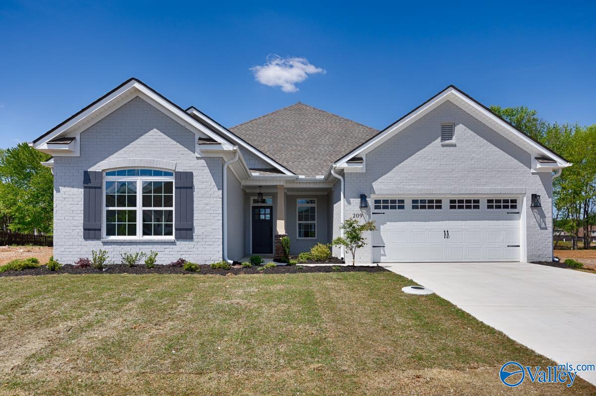 209 Mayflower Drive, Harvest, Alabama image 2