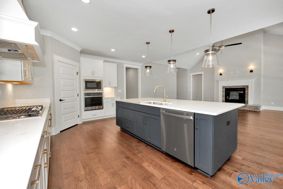 209 Mayflower Drive, Harvest, Alabama image 17