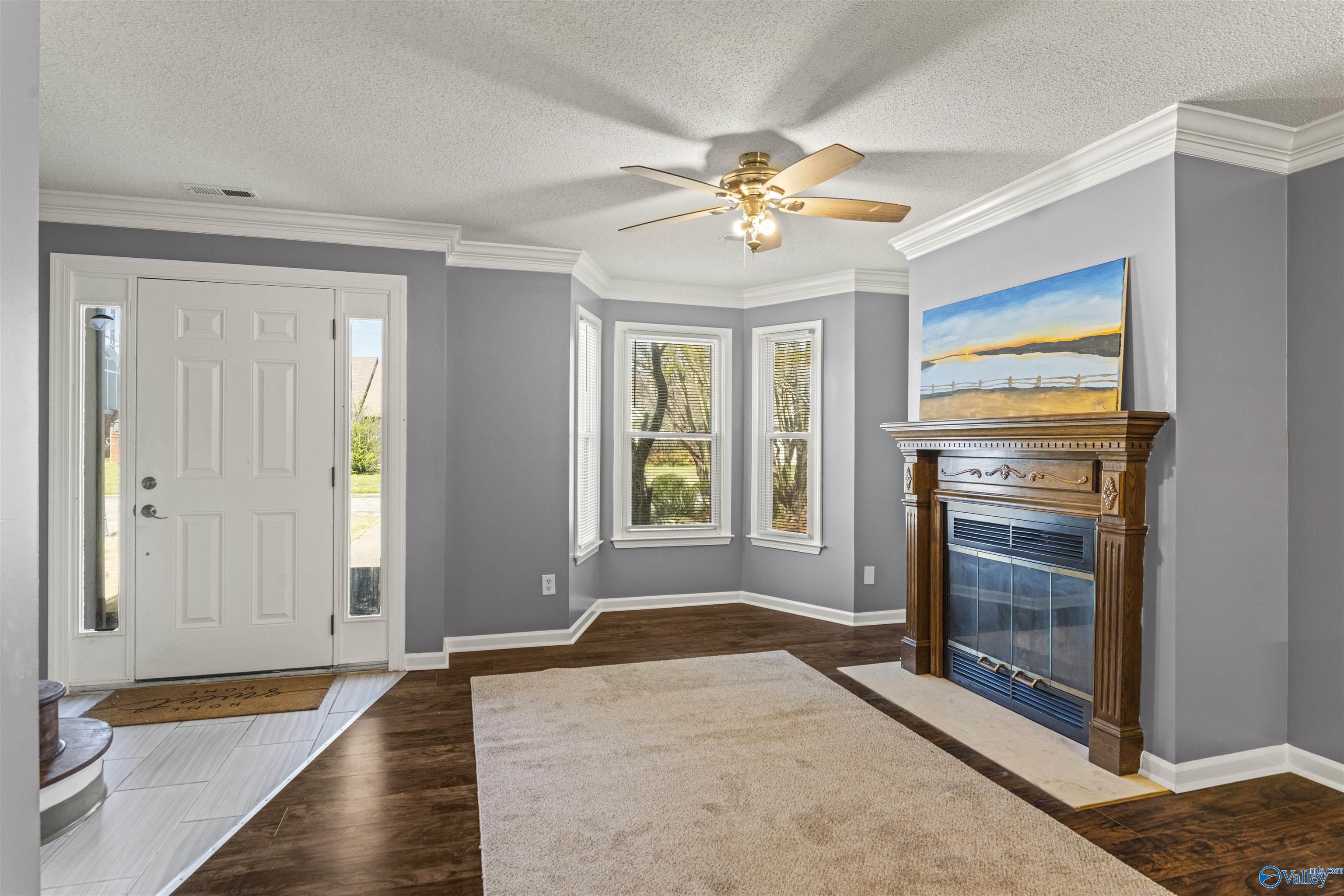 415 Autumnwood Drive SW