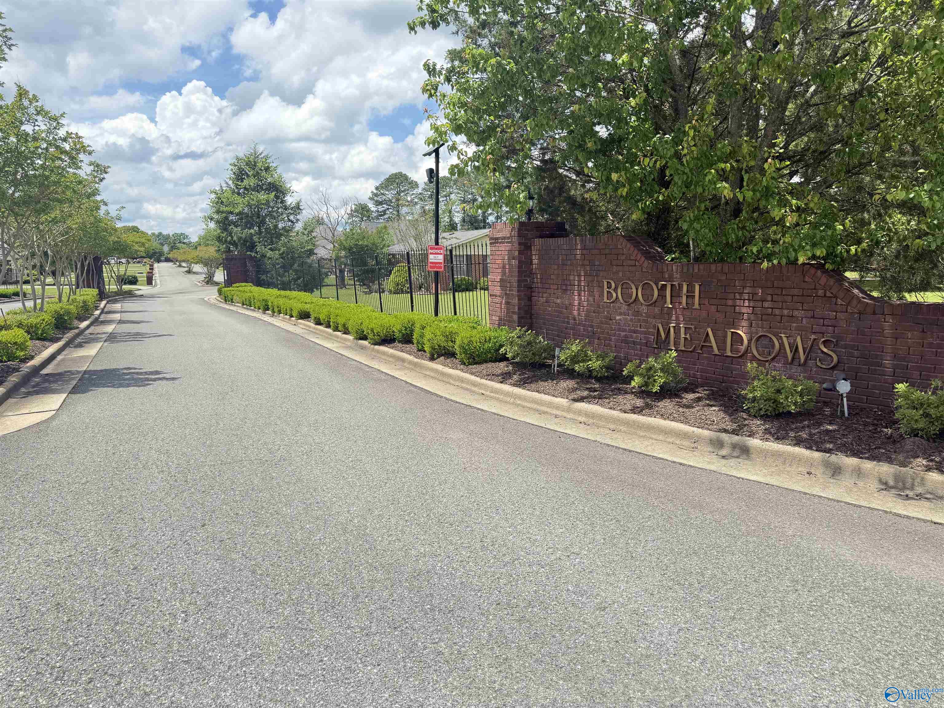 1508 Berrivine Drive, Hartselle, Alabama image 39