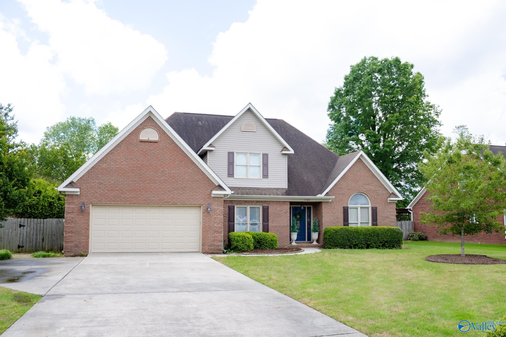 1508 Berrivine Drive, Hartselle, Alabama image 2