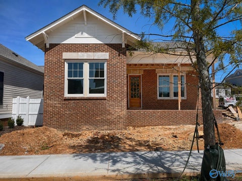 Homes For Sale - 8 Angell Street<br/> Huntsville, AL 35806