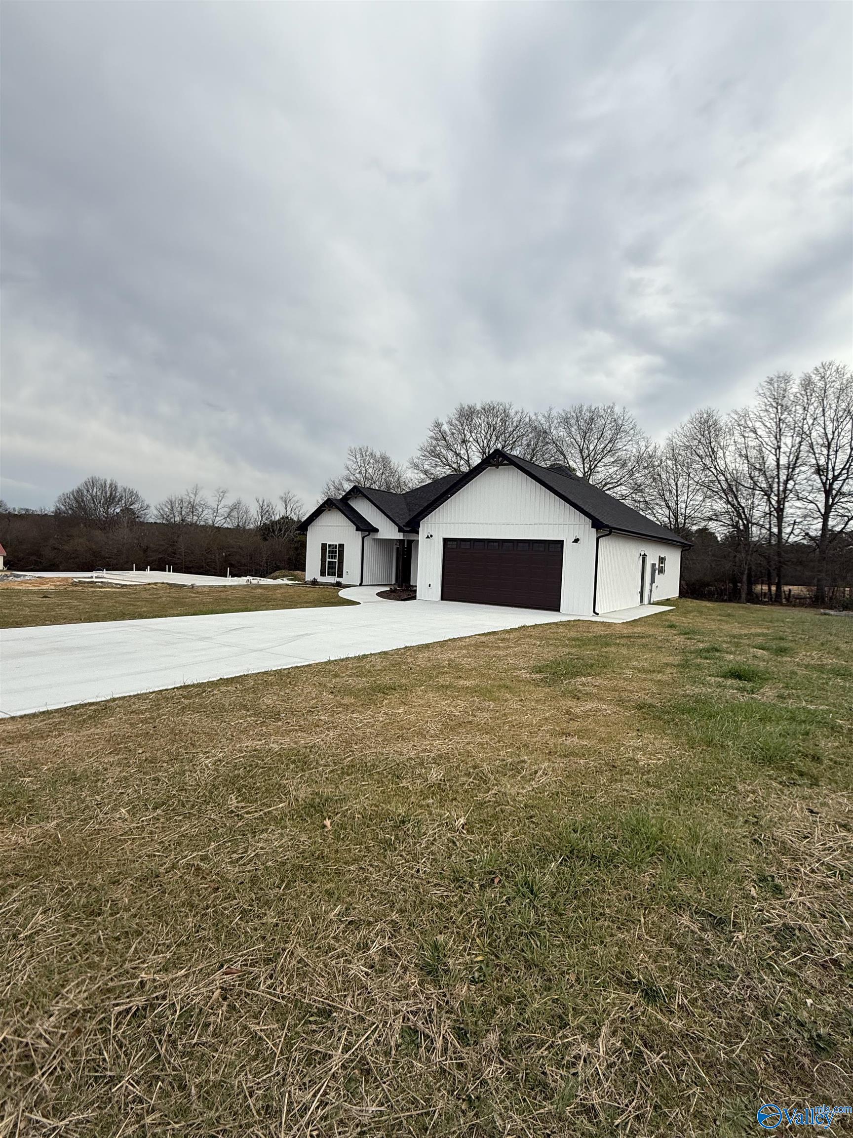 108 Carrington Lane, Albertville, Alabama image 3