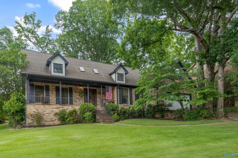 Photo of 2713 Cynthia Lane, Huntsville, AL 35803 (MLS # 21911590)