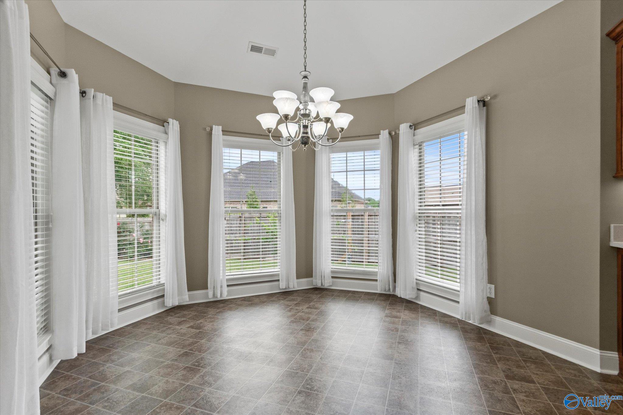 2201 Martinwood Lane, Decatur, Alabama image 14