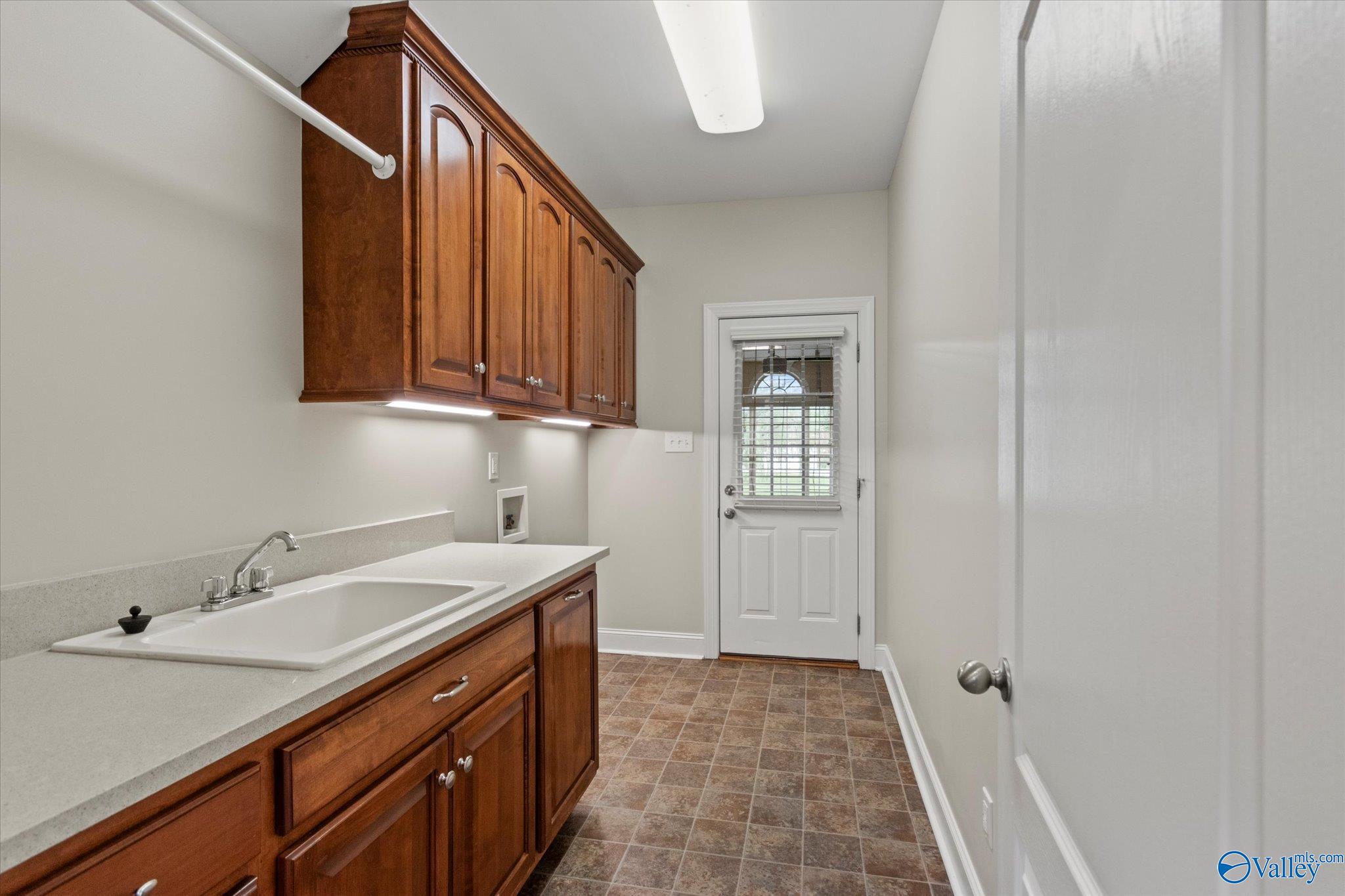 2201 Martinwood Lane, Decatur, Alabama image 34
