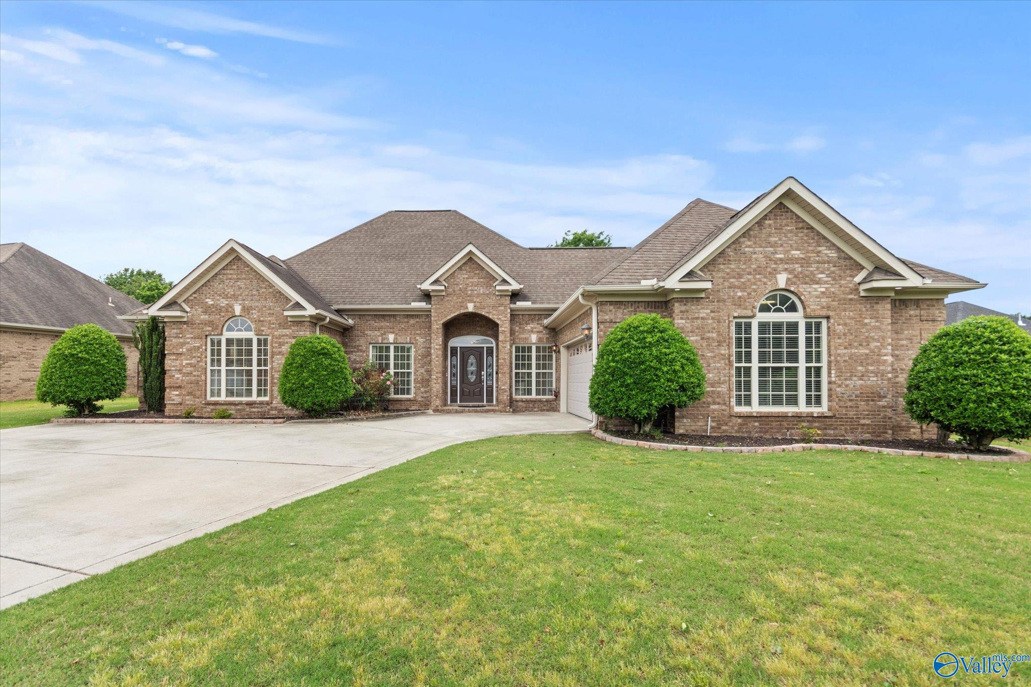 2201 Martinwood Lane, Decatur, Alabama image 1
