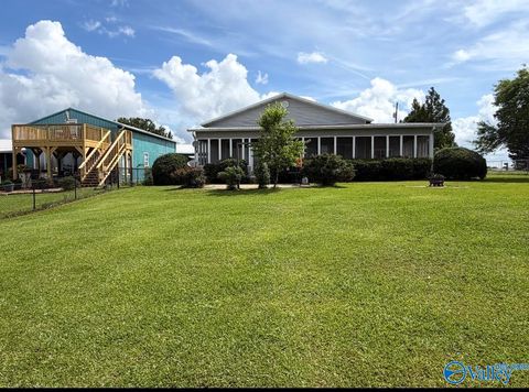 Homes For Sale - 175 County Road 783<br/> Centre, AL 35960