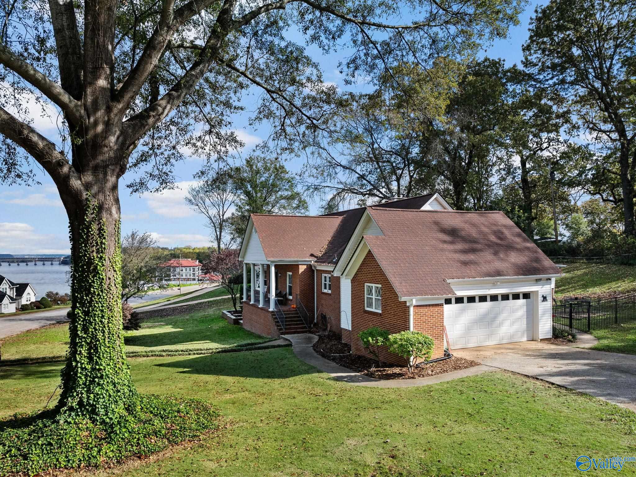 101 Tressie Street, Sheffield, Alabama image 4