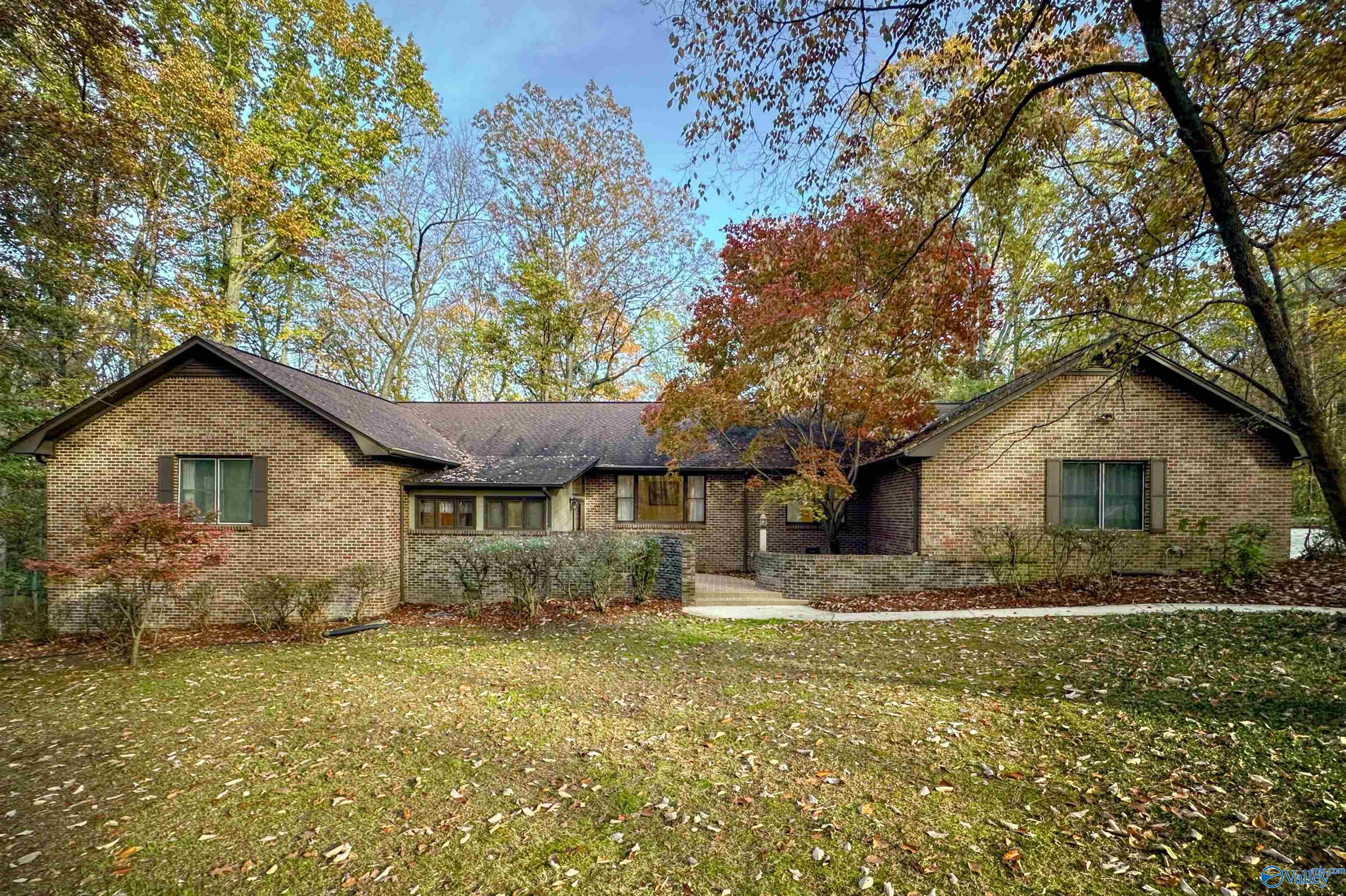 4306 Autumn Leaves Trail, Decatur, Alabama image 3