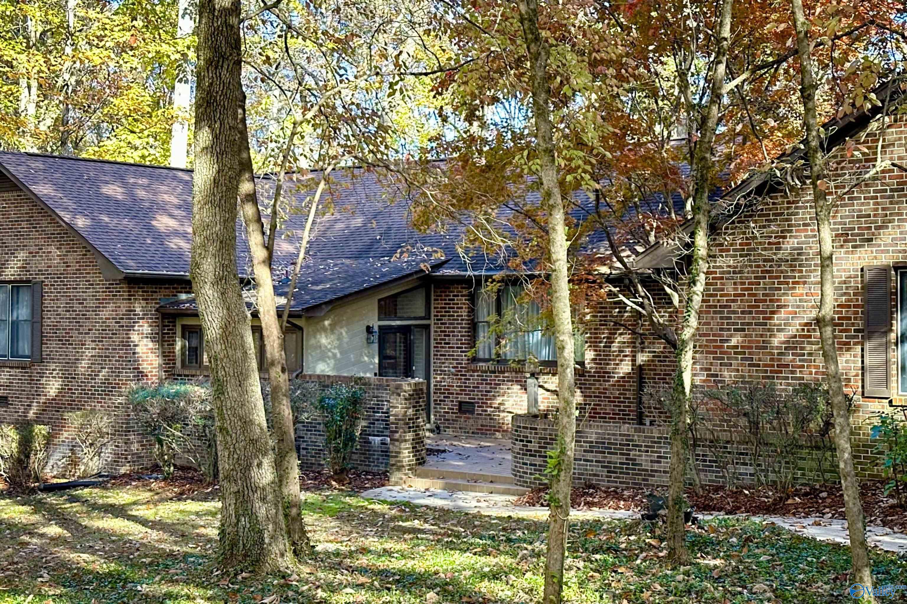 4306 Autumn Leaves Trail, Decatur, Alabama image 1