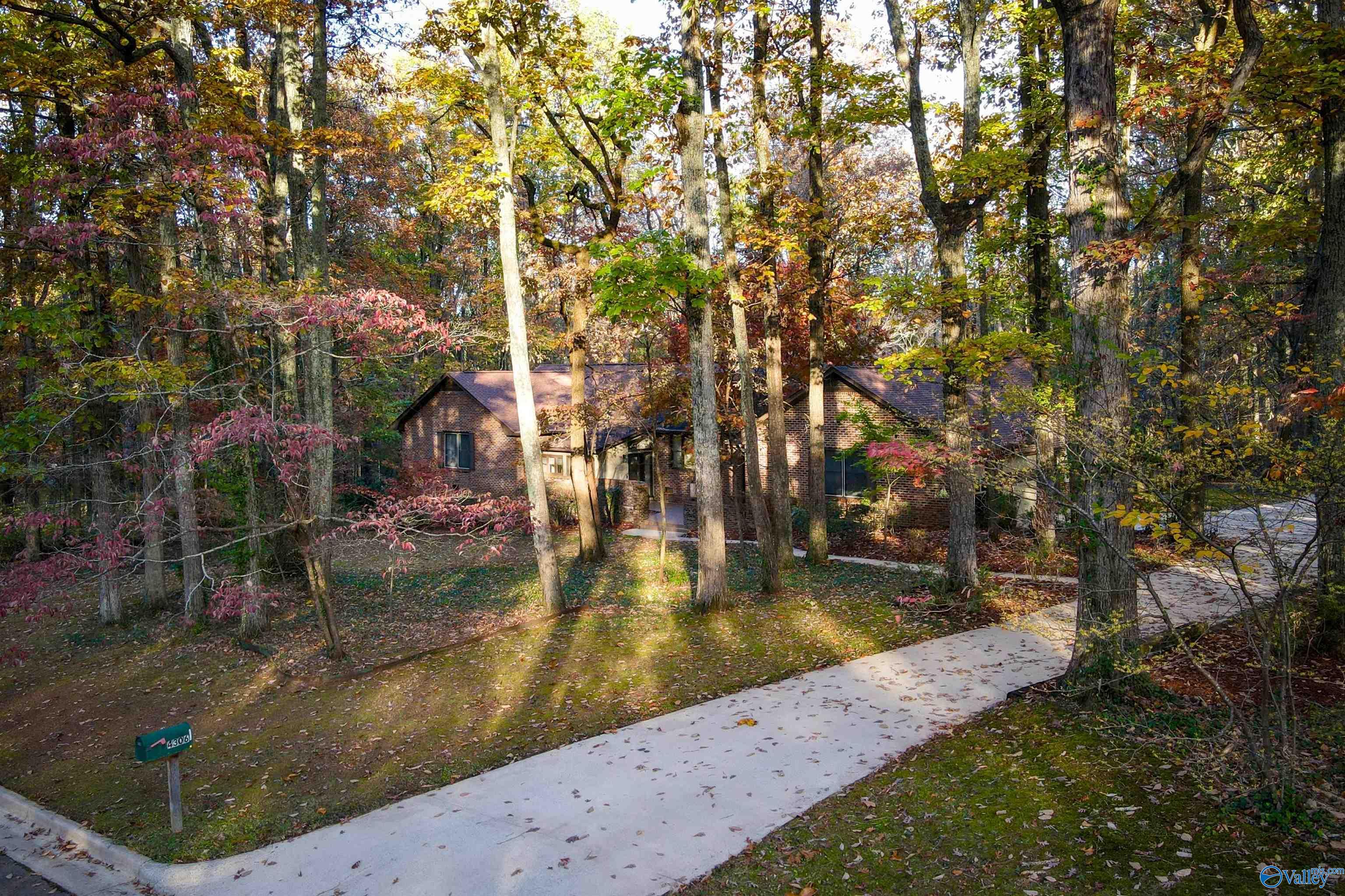 4306 Autumn Leaves Trail, Decatur, Alabama image 13