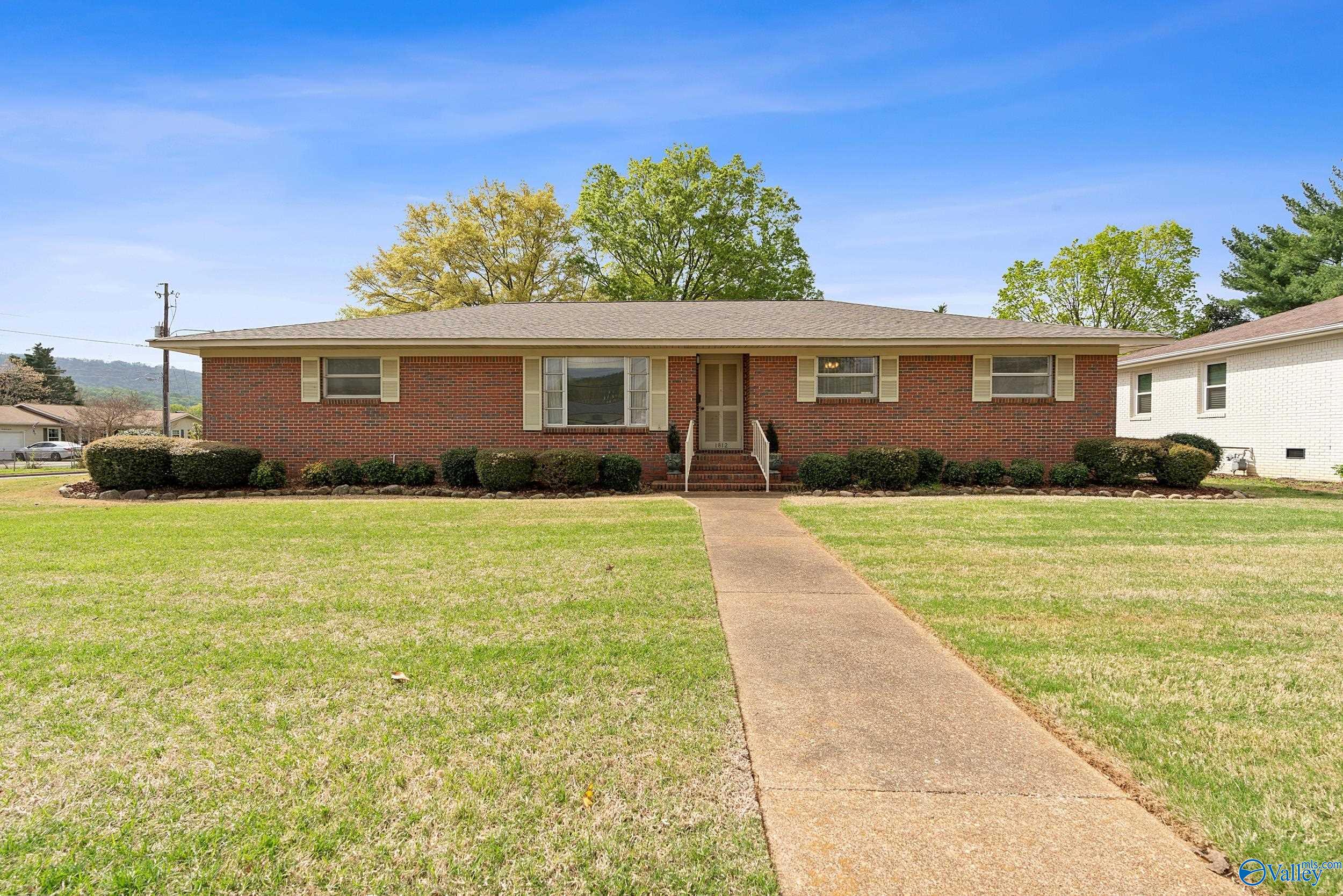 1812 Chapman Avenue, Huntsville, Alabama image 1
