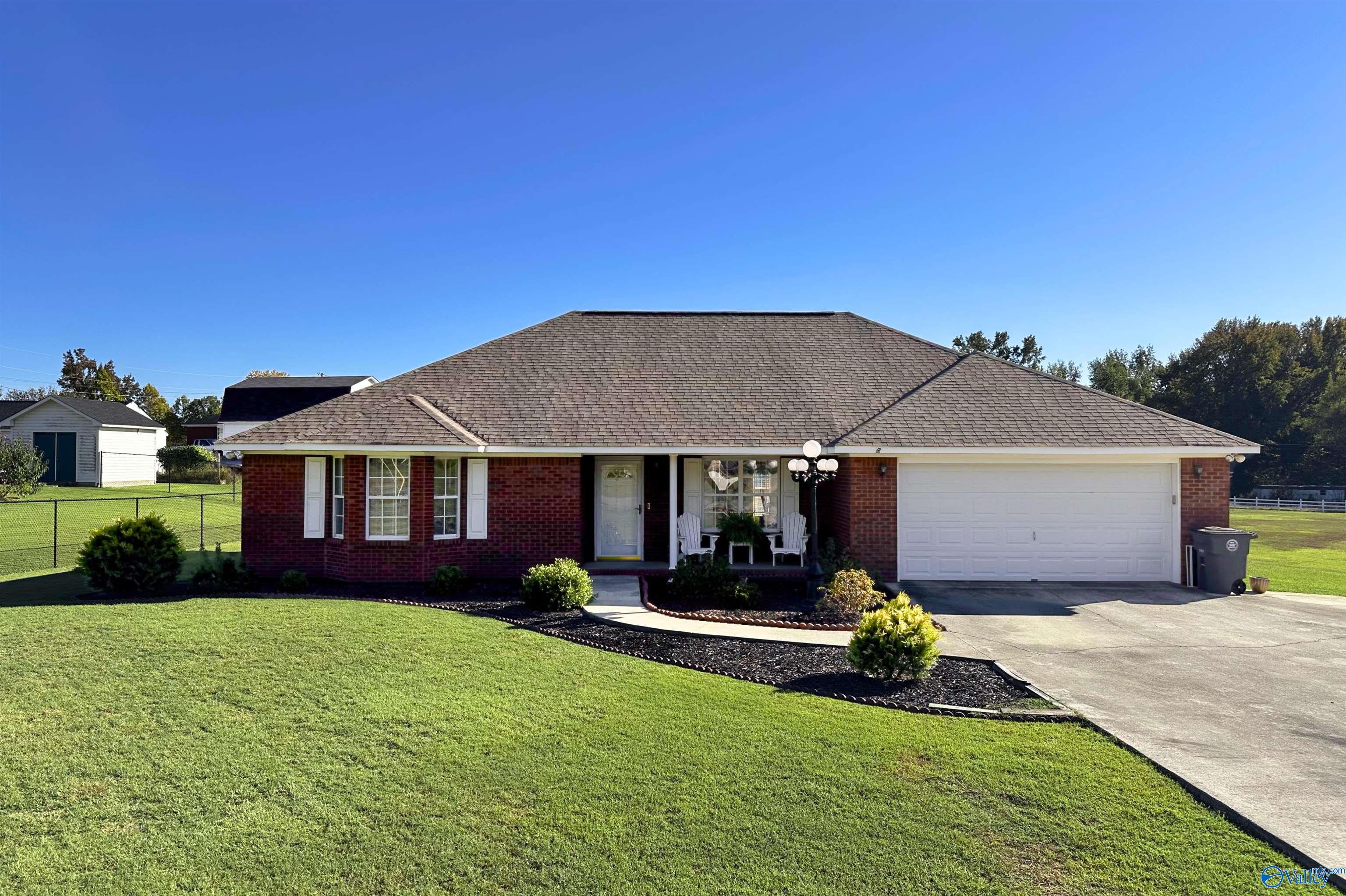 143 County Road 390, Trinity, Alabama image 1