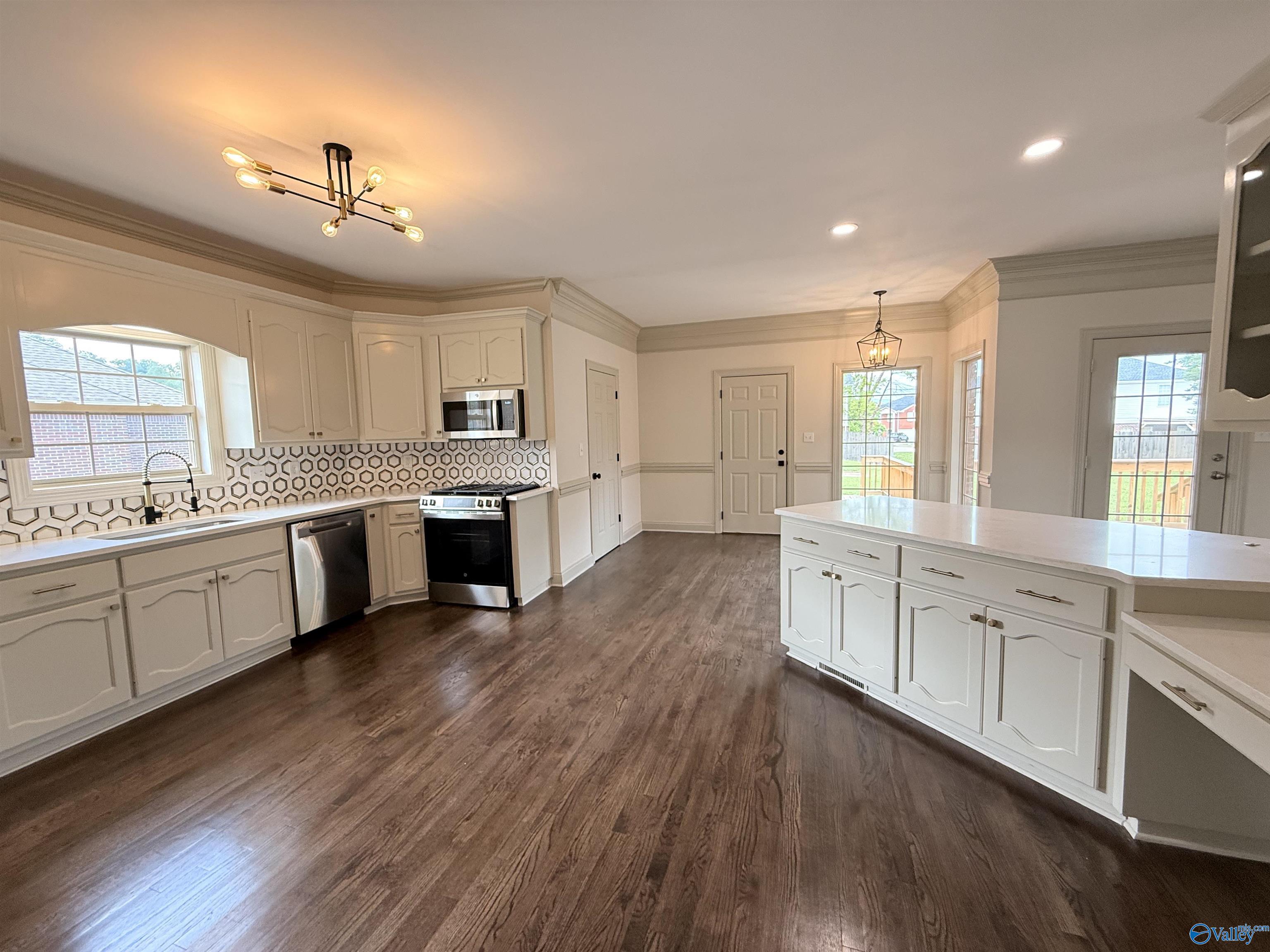 4805 Saddle Ridge Drive, Owens Cross Roads, Alabama image 21