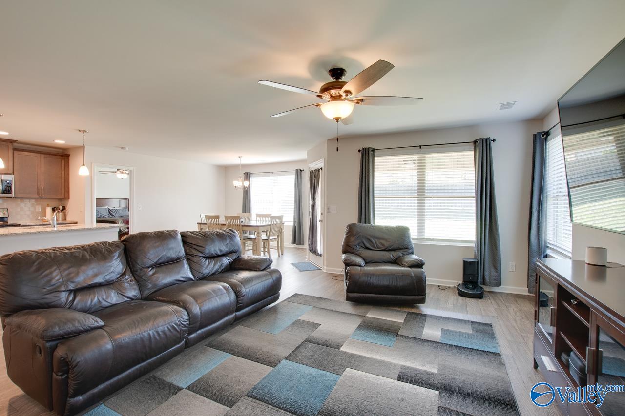 10319 Drymen Drive, Huntsville, Alabama image 5