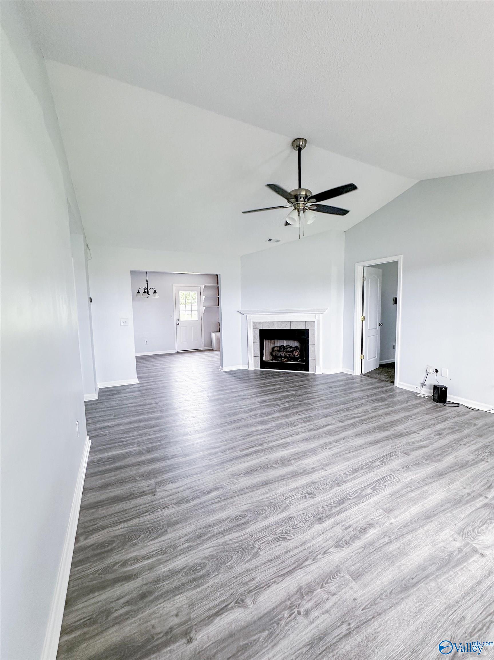 100 Meadow Green Drive, New Market, Alabama image 6