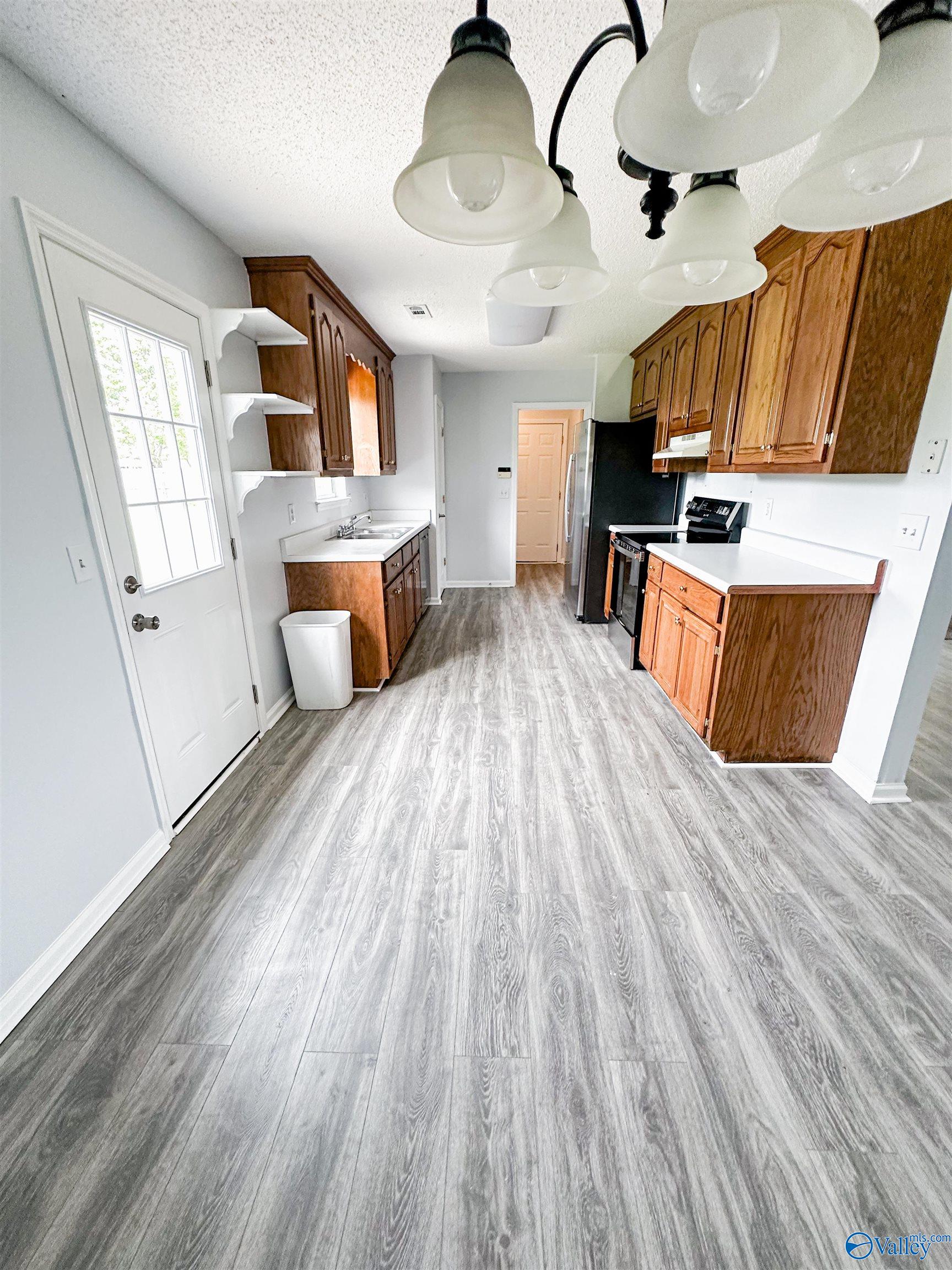 100 Meadow Green Drive, New Market, Alabama image 8