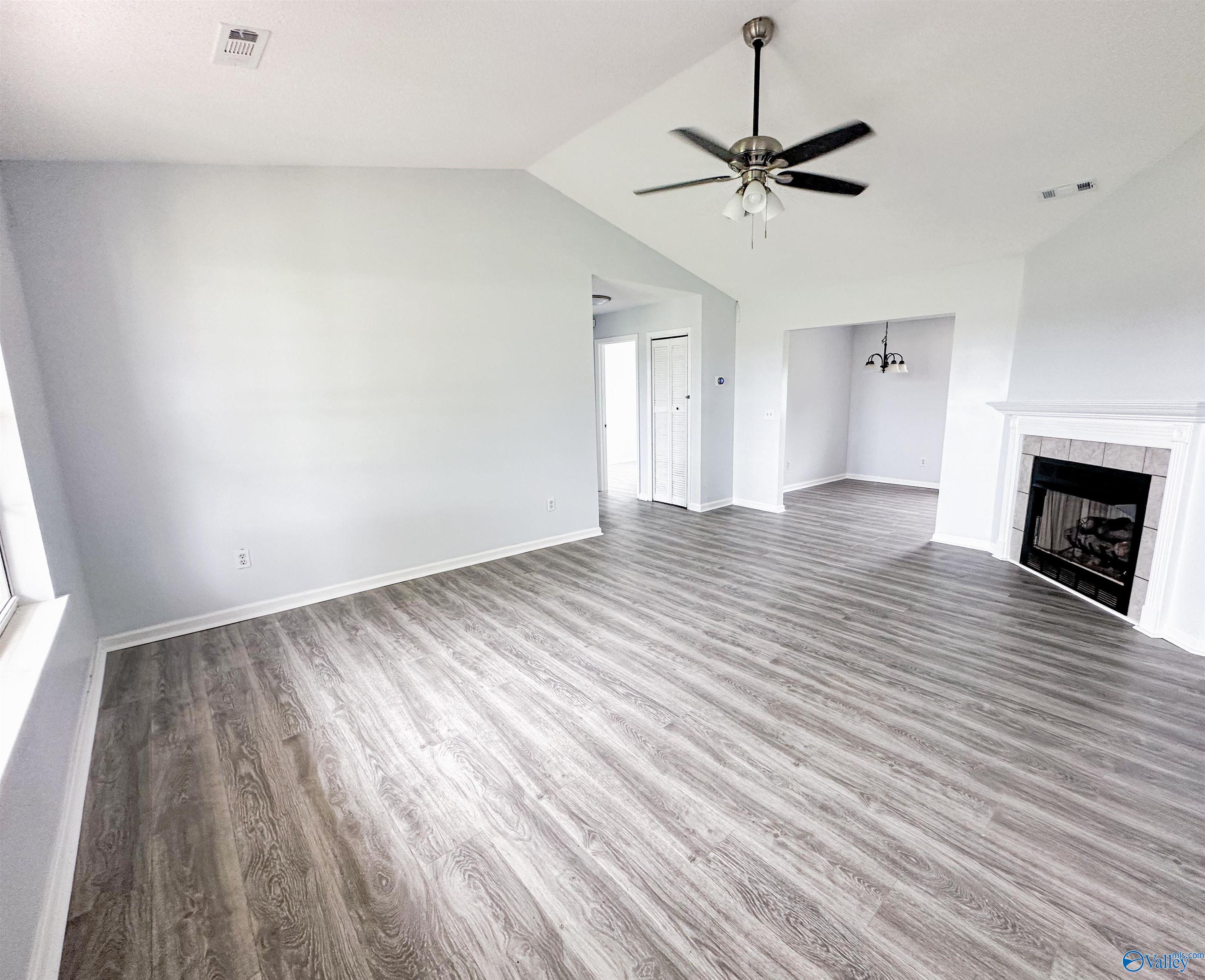 100 Meadow Green Drive, New Market, Alabama image 4