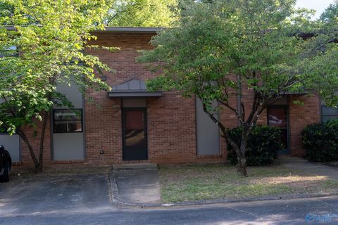 Photo of 2324 Colony Drive 2324 #2324, Huntsville, AL 35802 (MLS # 21916914)