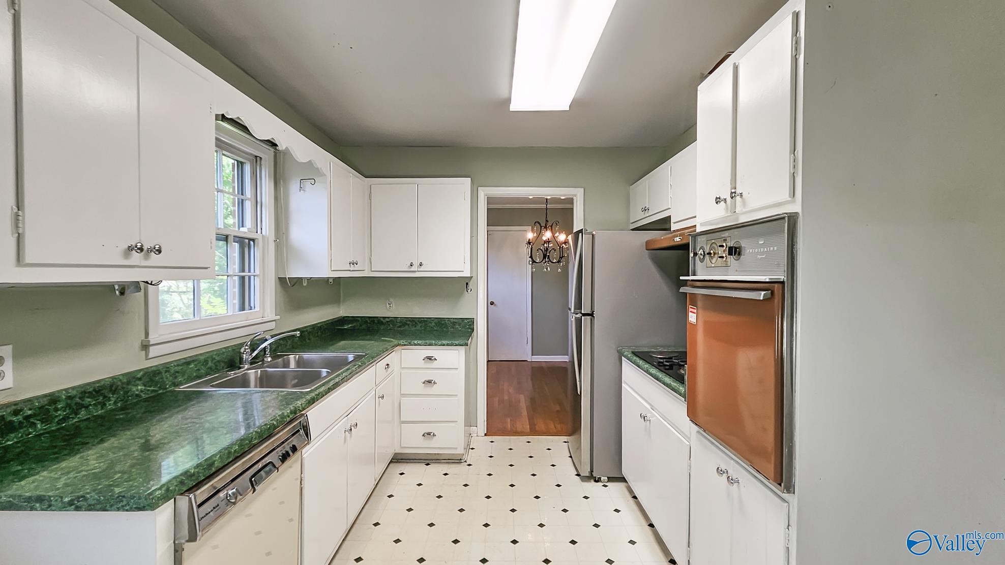 6500 Marsh Avenue, Huntsville, Alabama image 12