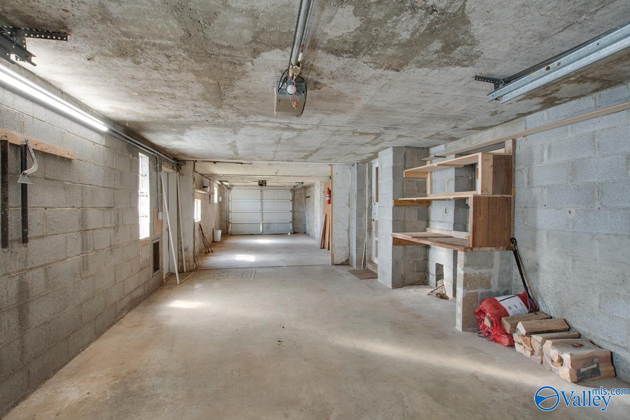 7909 Seville Drive, Huntsville, Alabama image 39