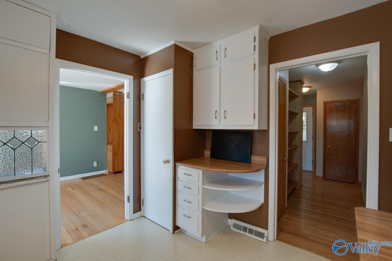 7909 Seville Drive, Huntsville, Alabama image 24