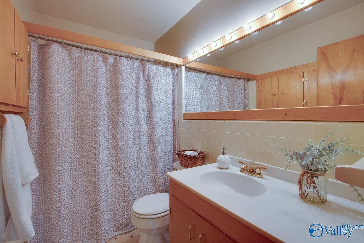 7909 Seville Drive, Huntsville, Alabama image 27