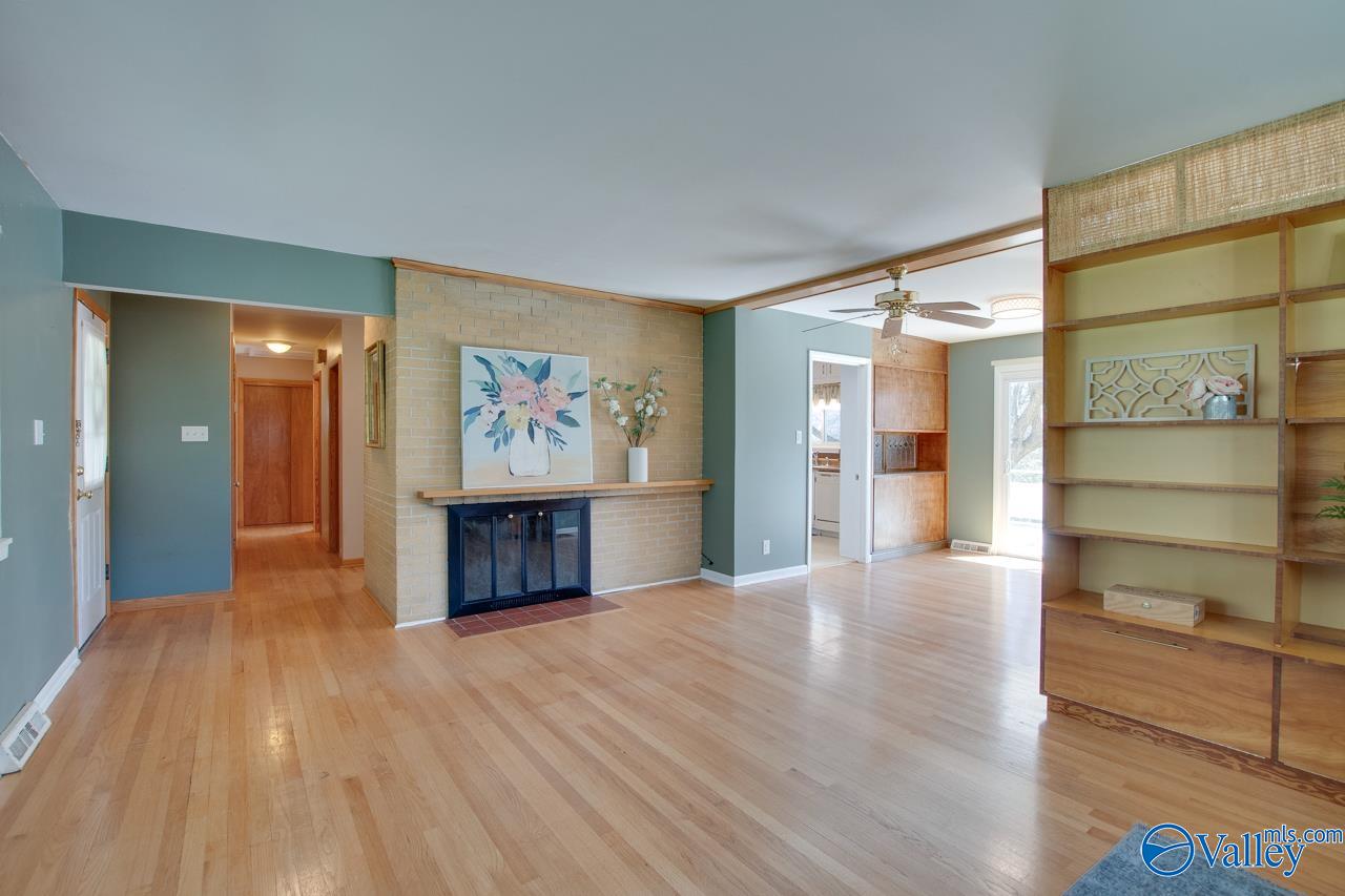7909 Seville Drive, Huntsville, Alabama image 9
