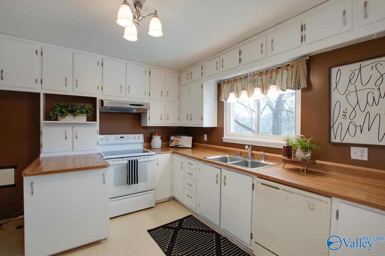 7909 Seville Drive, Huntsville, Alabama image 20