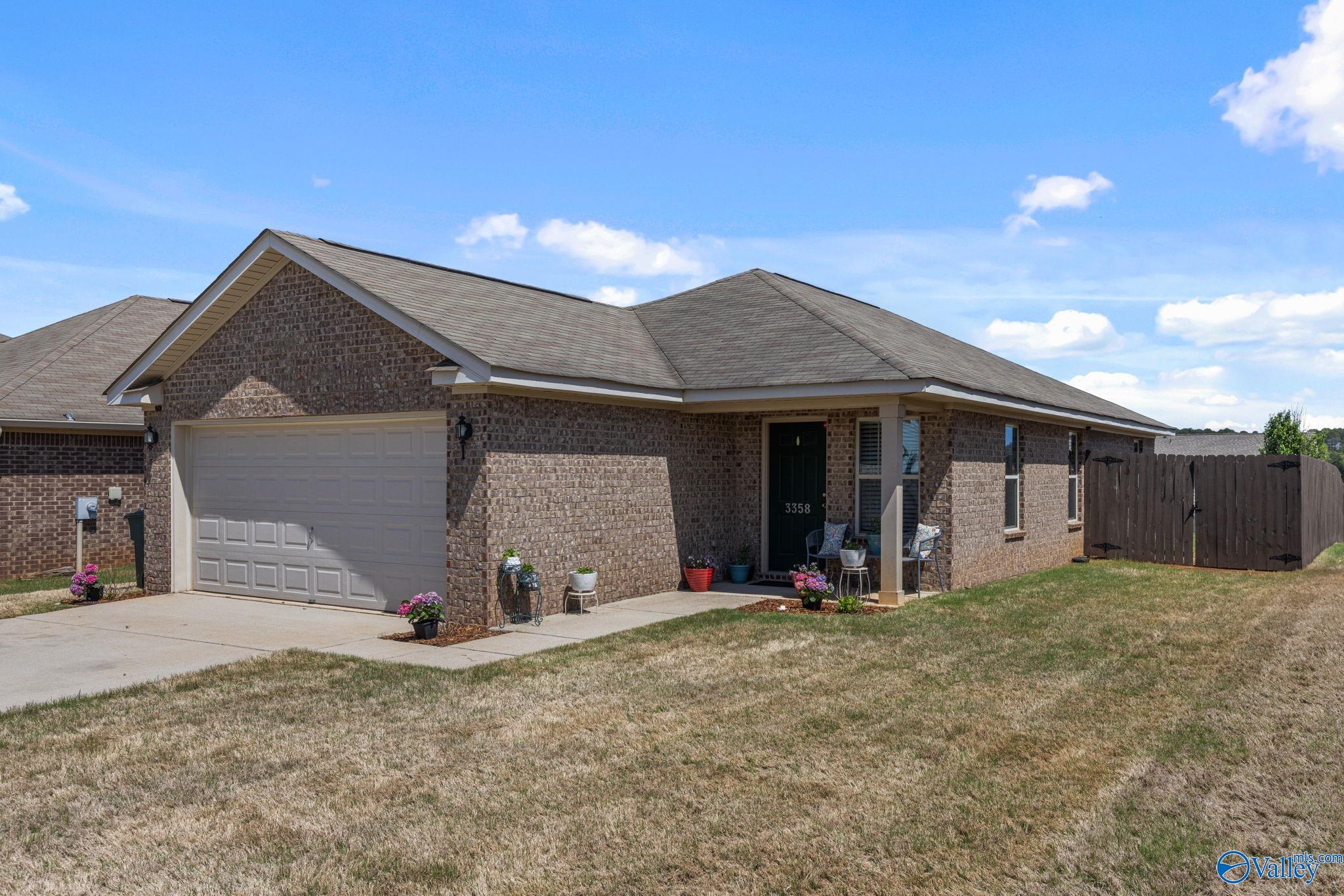 3358 Castlecreek Drive, Madison, Alabama image 2