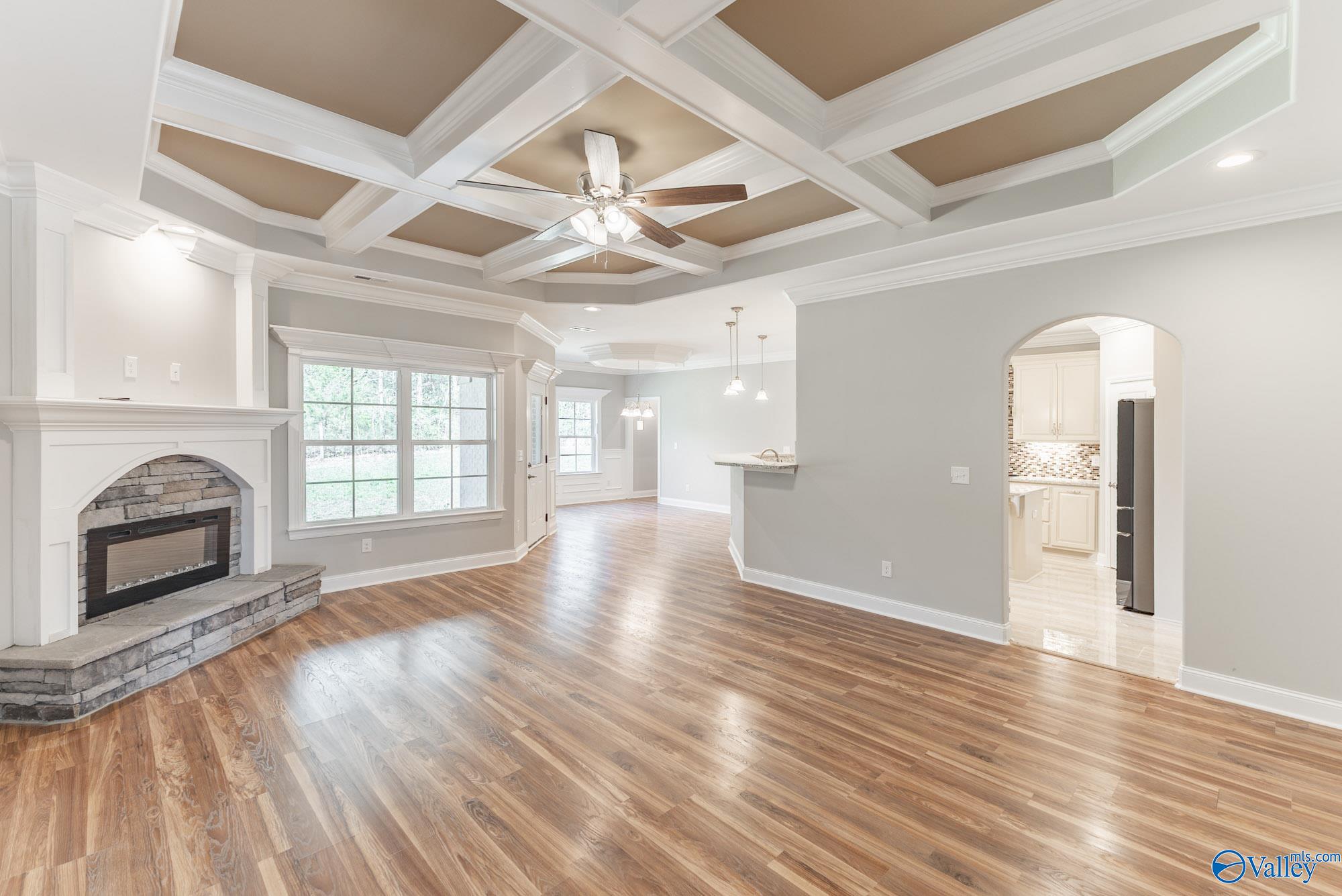192 Forest Home Drive, Trinity, Alabama image 2