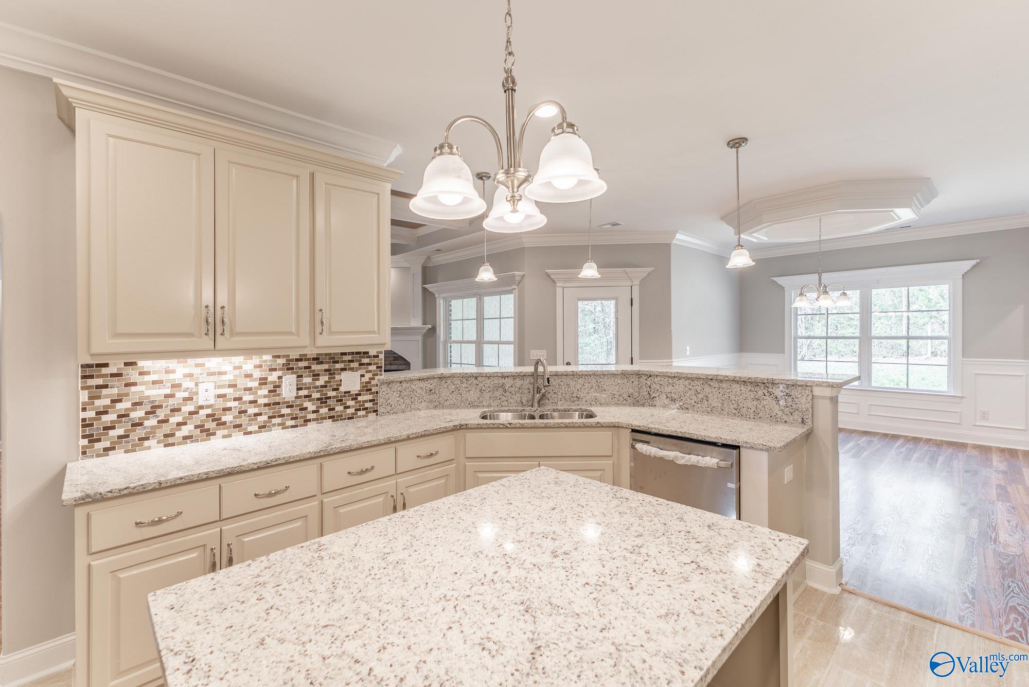 192 Forest Home Drive, Trinity, Alabama image 3