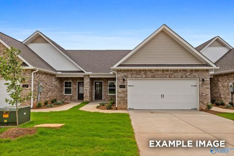 Photo of 3147 Mead Way SE, Decatur, AL 35603 (MLS # 21913548)