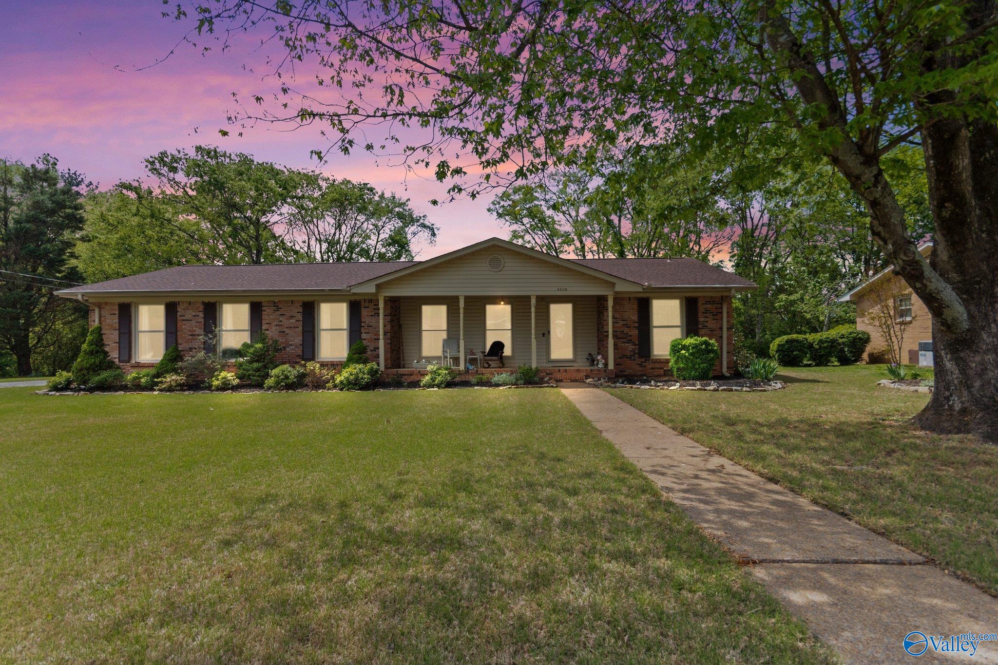 9208 Navios Drive, Huntsville, Alabama image 1