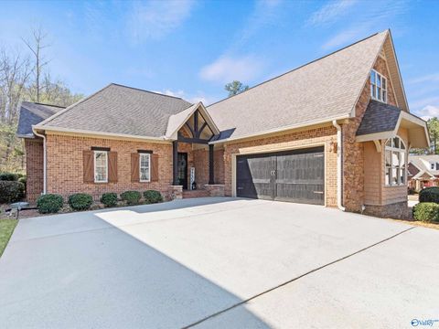 Homes For Sale - 97 Turning Leaf Drive<br/> Union Grove, AL 35175
