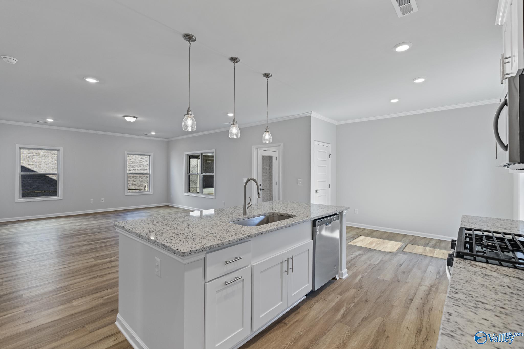 17427 Chelsea Street, Athens, Alabama image 9