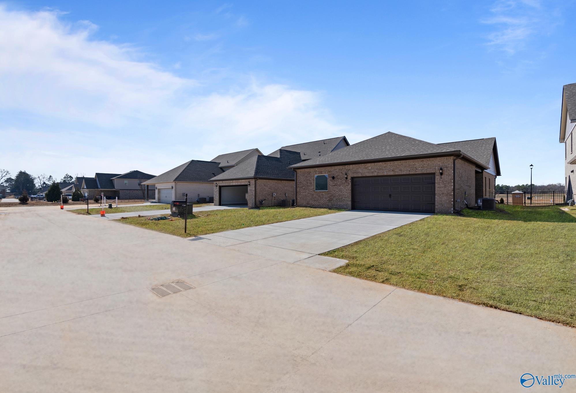 17427 Chelsea Street, Athens, Alabama image 31