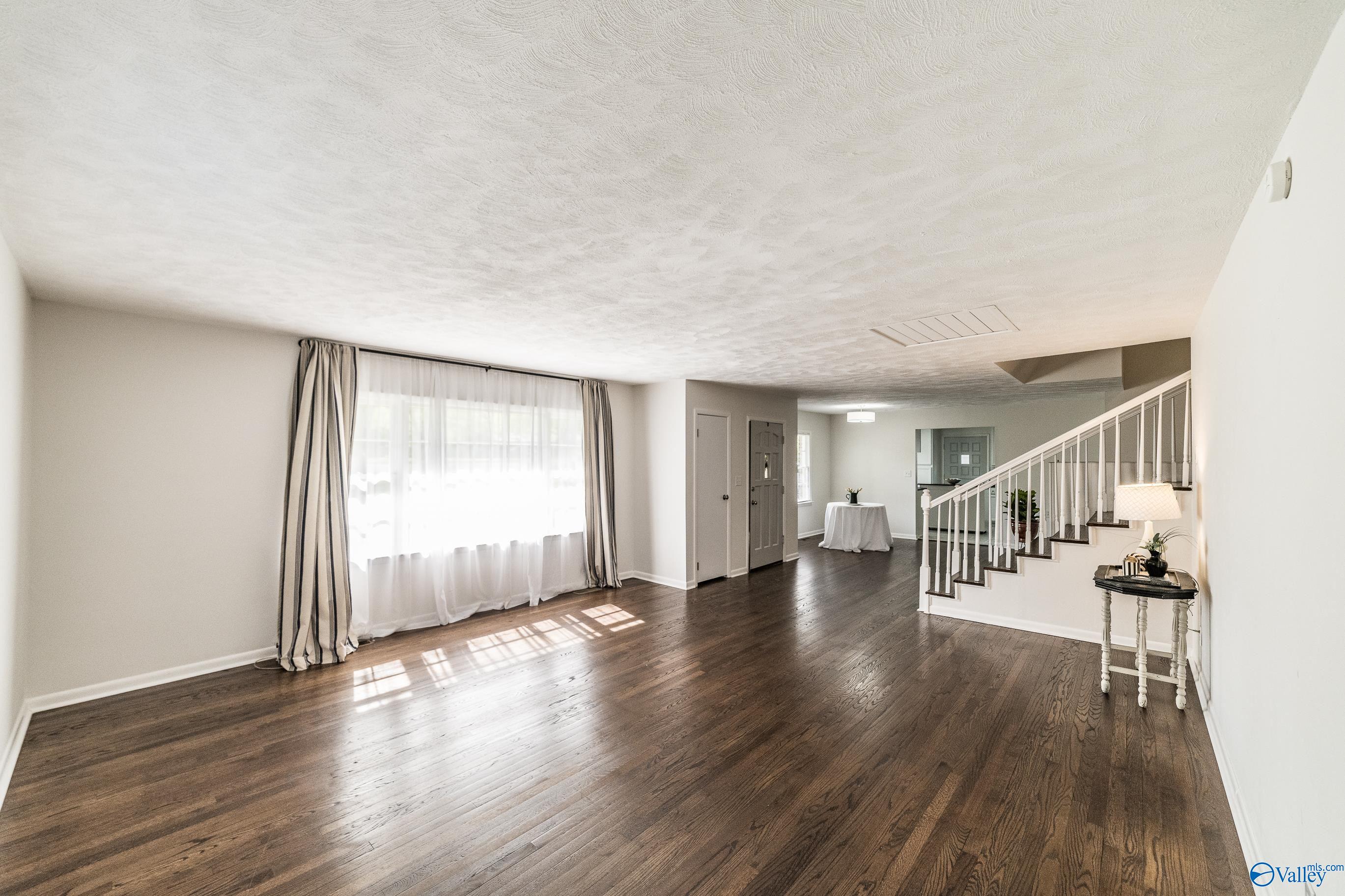 7175 Moores Mill Road NE