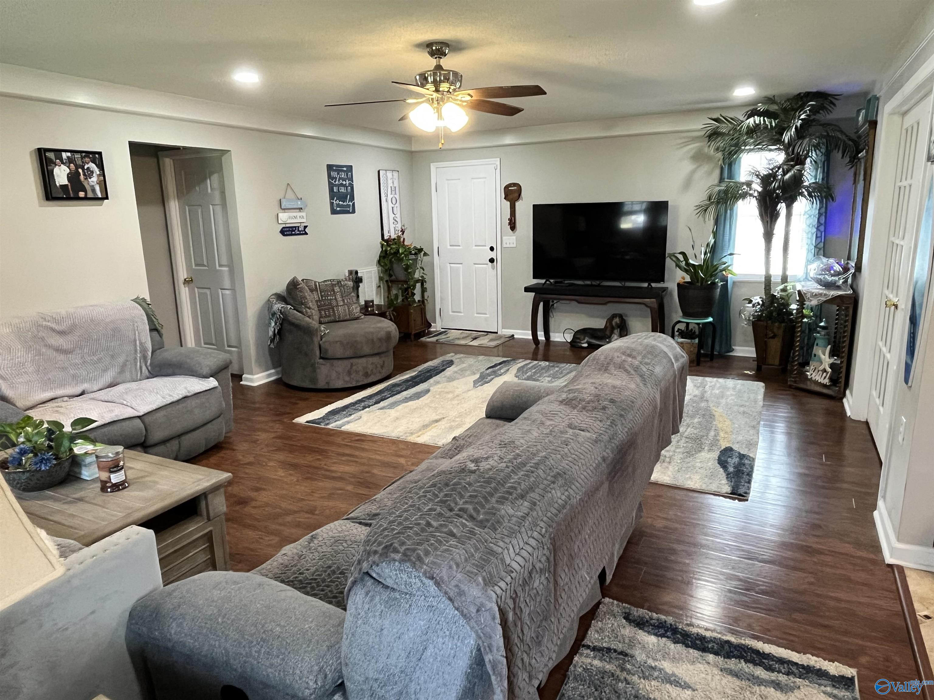 2272 Hillview Street, Hartselle, Alabama image 2