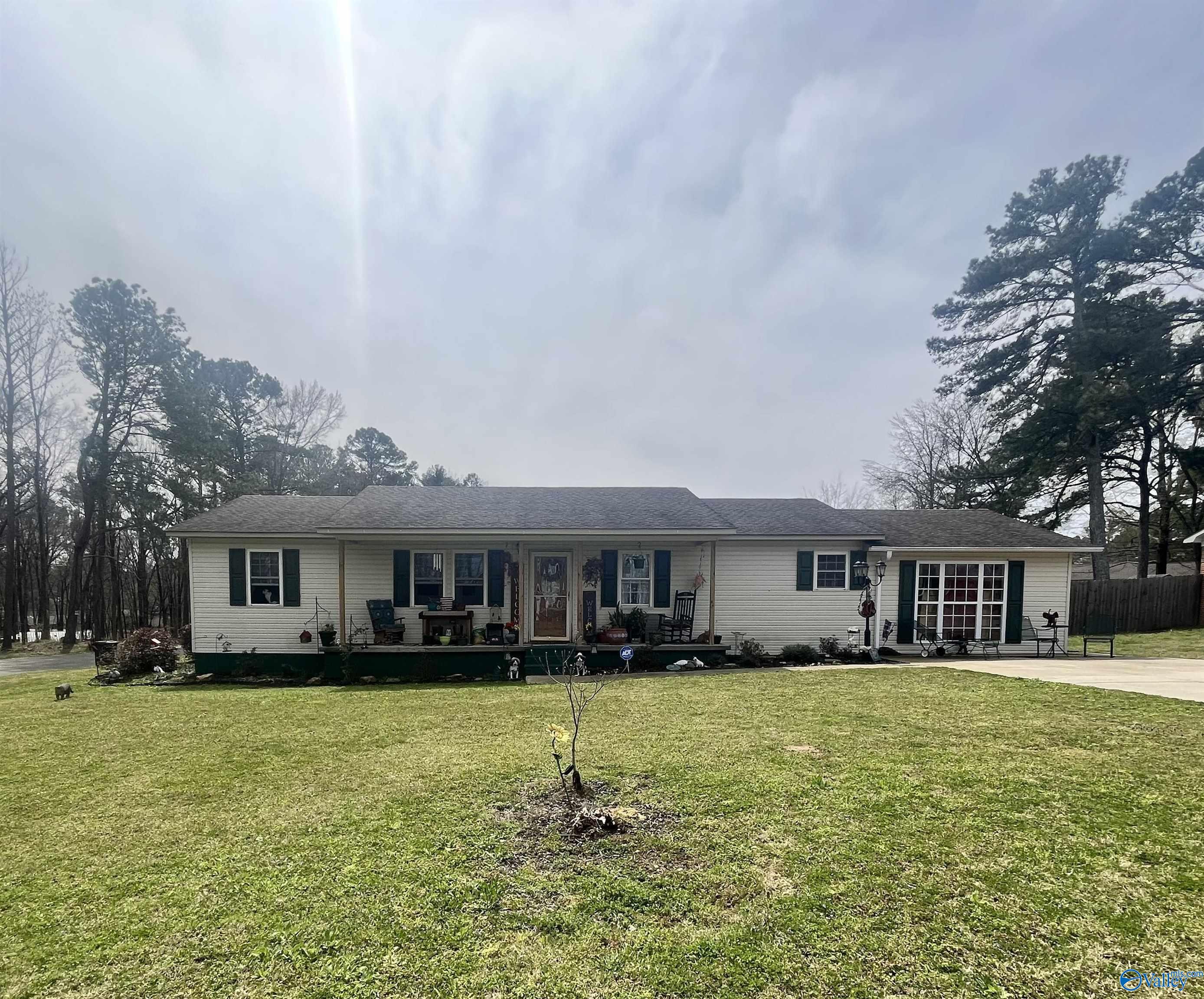 2272 Hillview Street, Hartselle, Alabama image 6