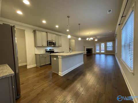 Homes For Rent - 1 Knobcone Lane<br/> Huntsville, AL 35824