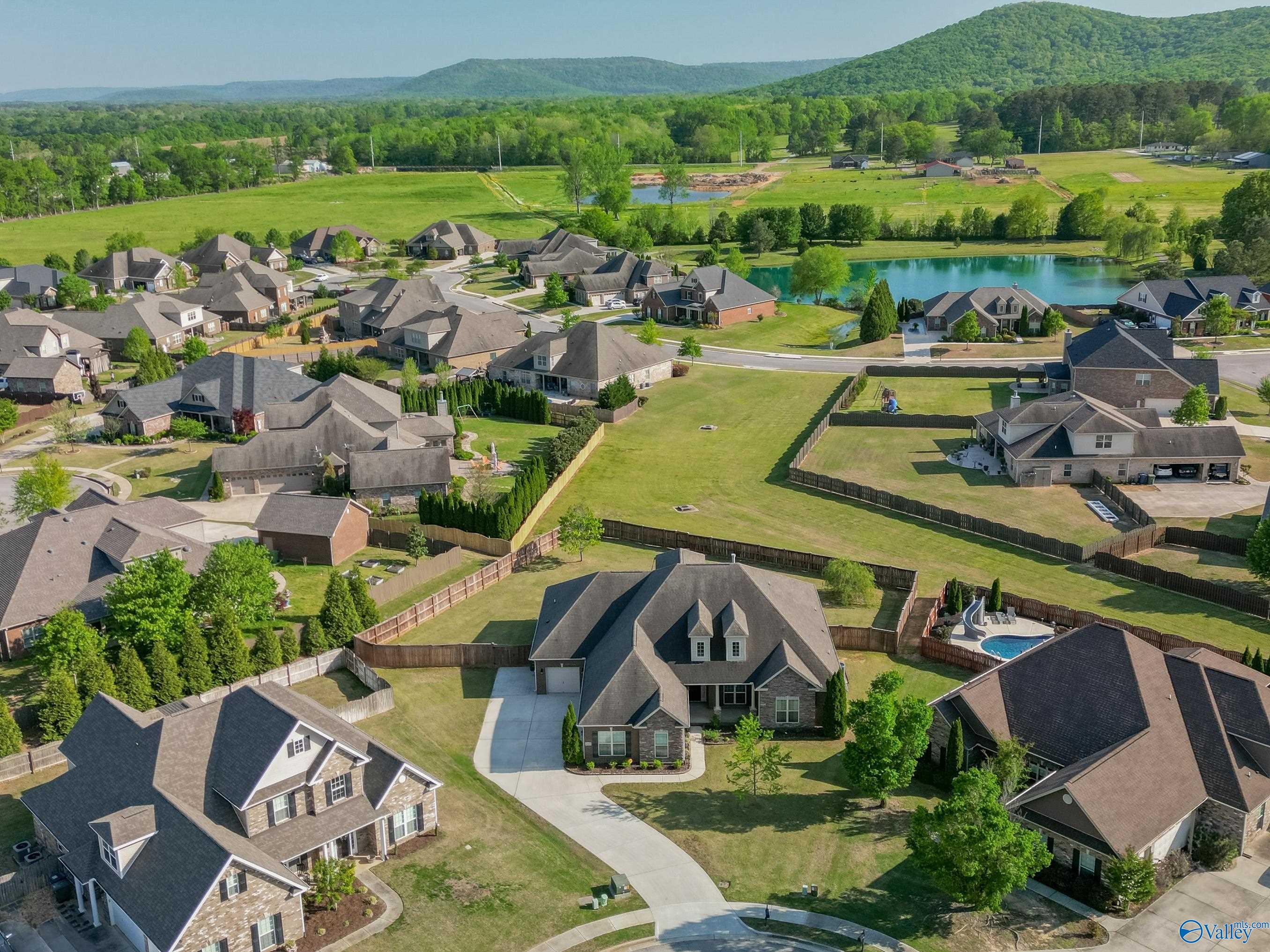 4802 Pinebrook Court, Owens Cross Roads, Alabama image 37
